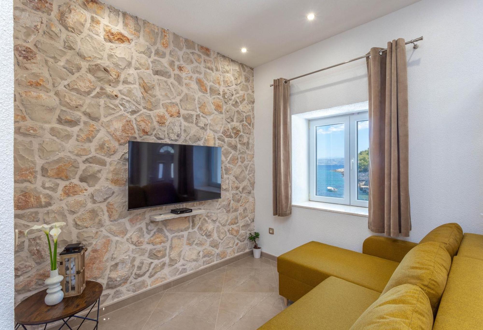 Apartment Zastupac 8761A Hvar Town Exterior photo